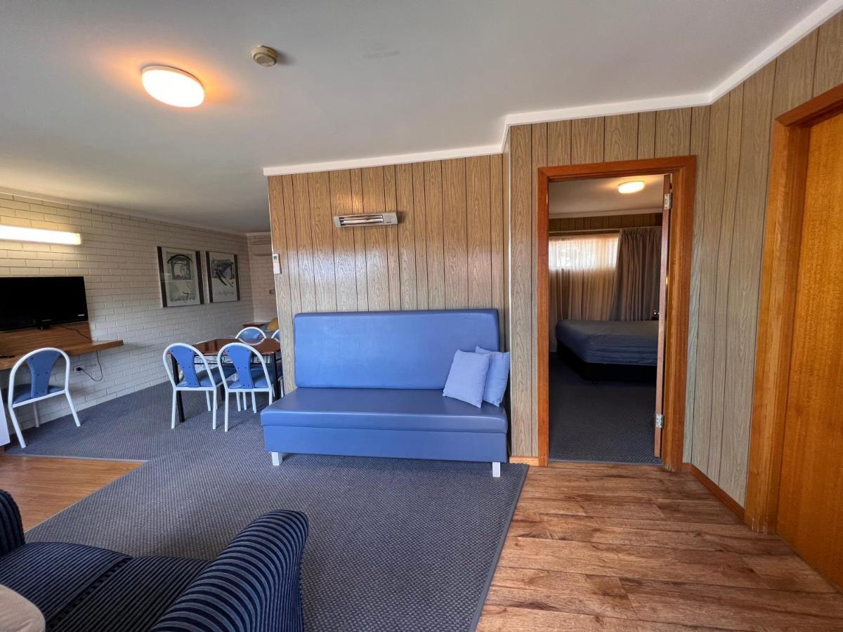 Sturt Motel Balranald Εξωτερικό φωτογραφία